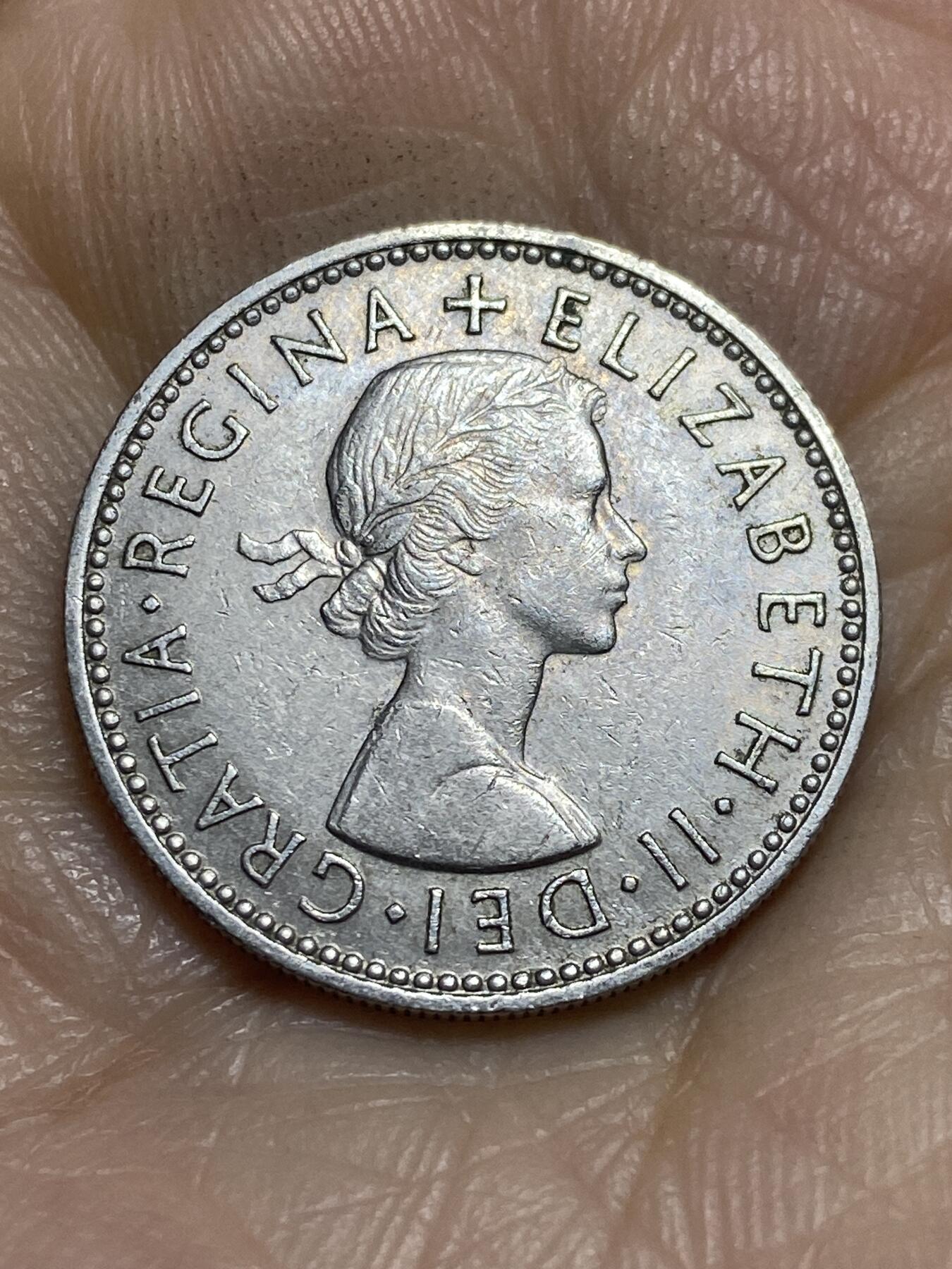 2025年第一百一十五场(总第一百四十一场）外国好品散币(免佣金) 英国🇬🇧1957年1先令(伊丽莎白二世青年桂冠，英格兰盾徽版，第二版)