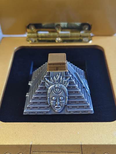 尼加拉瓜2022年3D库库尔坎金字塔形状5盎司银币.999银镀金，发行750枚