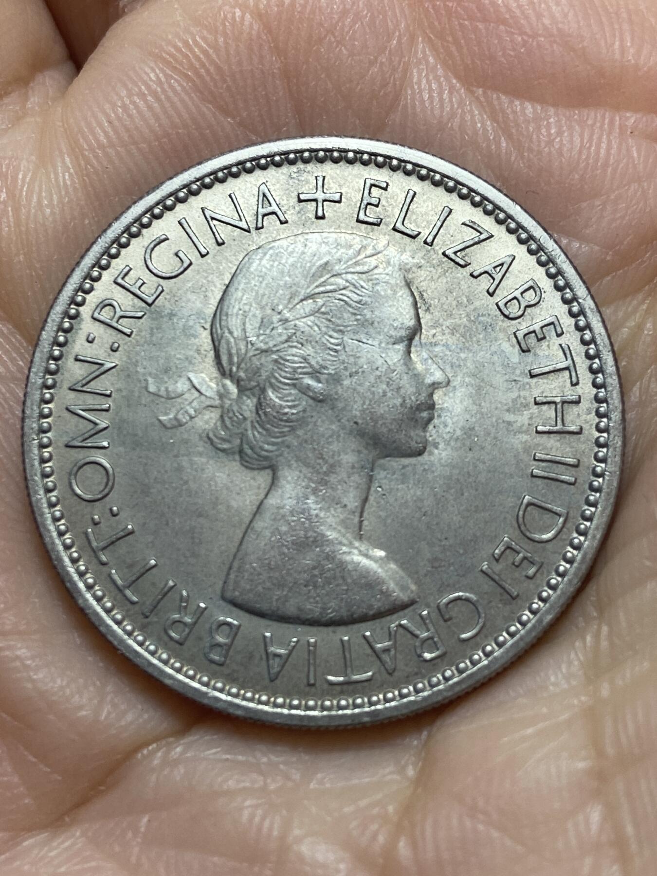 2025年第一百一十五场(总第一百四十一场）外国好品散币(免佣金) 英国🇬🇧1953年套币8枚(含5先令克朗型大币，伊丽莎白二世加冕年单年份套币)