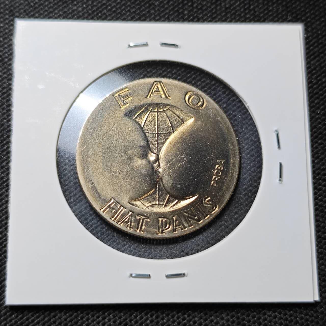 KK钱币收藏小铺  纪念币专场  2月预留时间 周末发货  1971波兰喂奶 10兹罗提FAO 样币