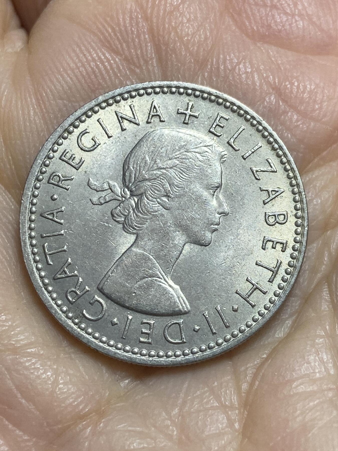 2025年第一百一十五场(总第一百四十一场）外国好品散币(免佣金) 英国🇬🇧1966年1先令(伊丽莎白二世青年桂冠，苏格兰盾徽版，第二版)