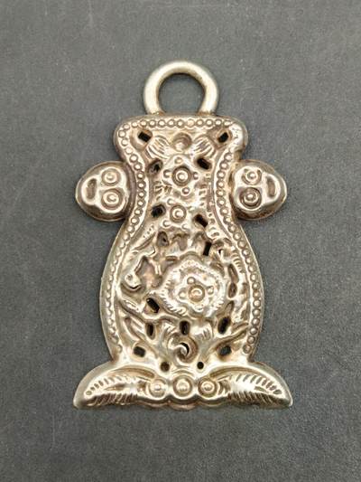 76期回流戒指饰品杂件纪念章丝路钱币专场 - 少数民族饰品