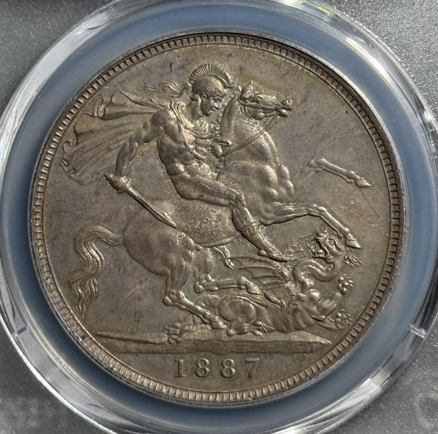 英国1887年维多利亚高冠马剑克朗银币