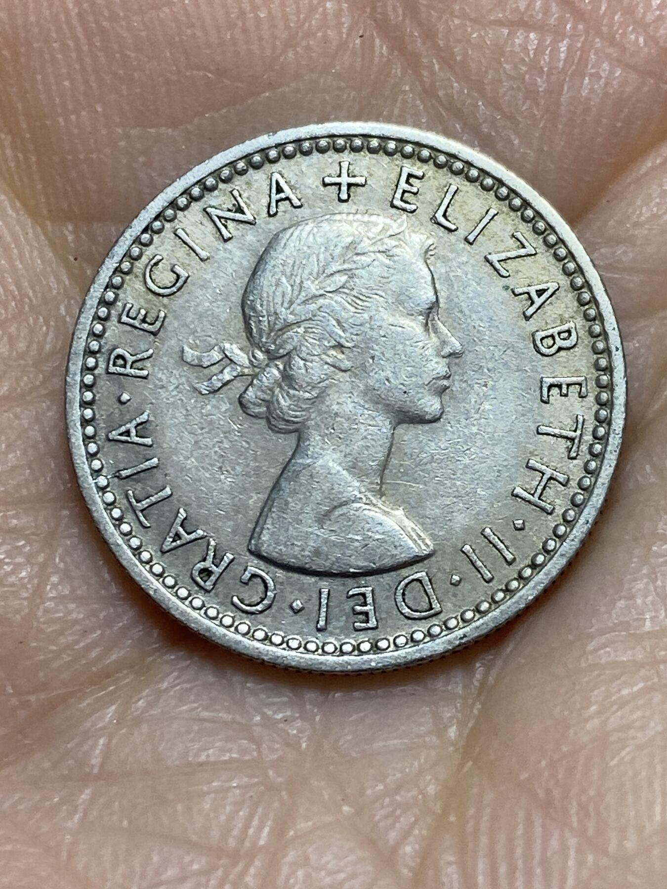 2025年第一百一十五场(总第一百四十一场）外国好品散币(免佣金) 英国🇬🇧1958年6便士(伊丽莎白二世青年桂冠第二版)