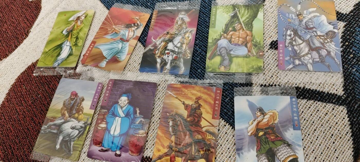 秋原瞳的小店第二十六期（持续收拍，日子飞快，转眼又是一年冬来到） x小浣熊大小编混搭9张