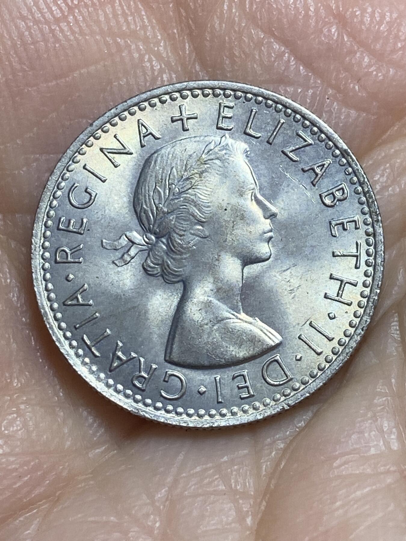 2025年第一百一十五场(总第一百四十一场）外国好品散币(免佣金) 英国🇬🇧1967年6便士(伊丽莎白二世青年桂冠第二版，普制币关门年)