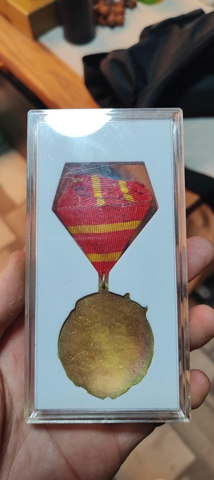 图南收藏 中苏友好纪念章