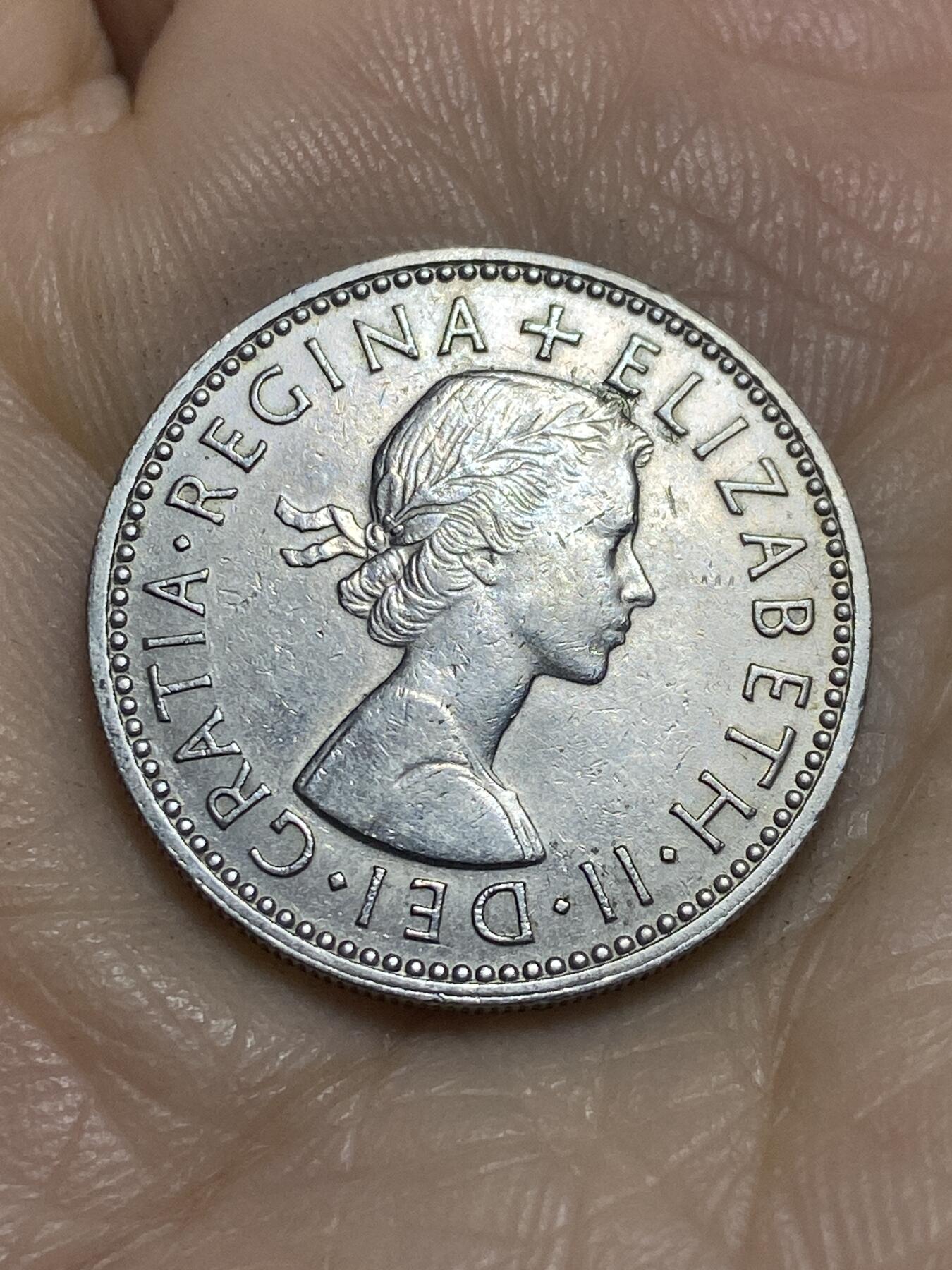 2025年第一百一十五场(总第一百四十一场）外国好品散币(免佣金) 英国🇬🇧1960年1先令(伊丽莎白二世青年桂冠，苏格兰盾徽版，第二版)