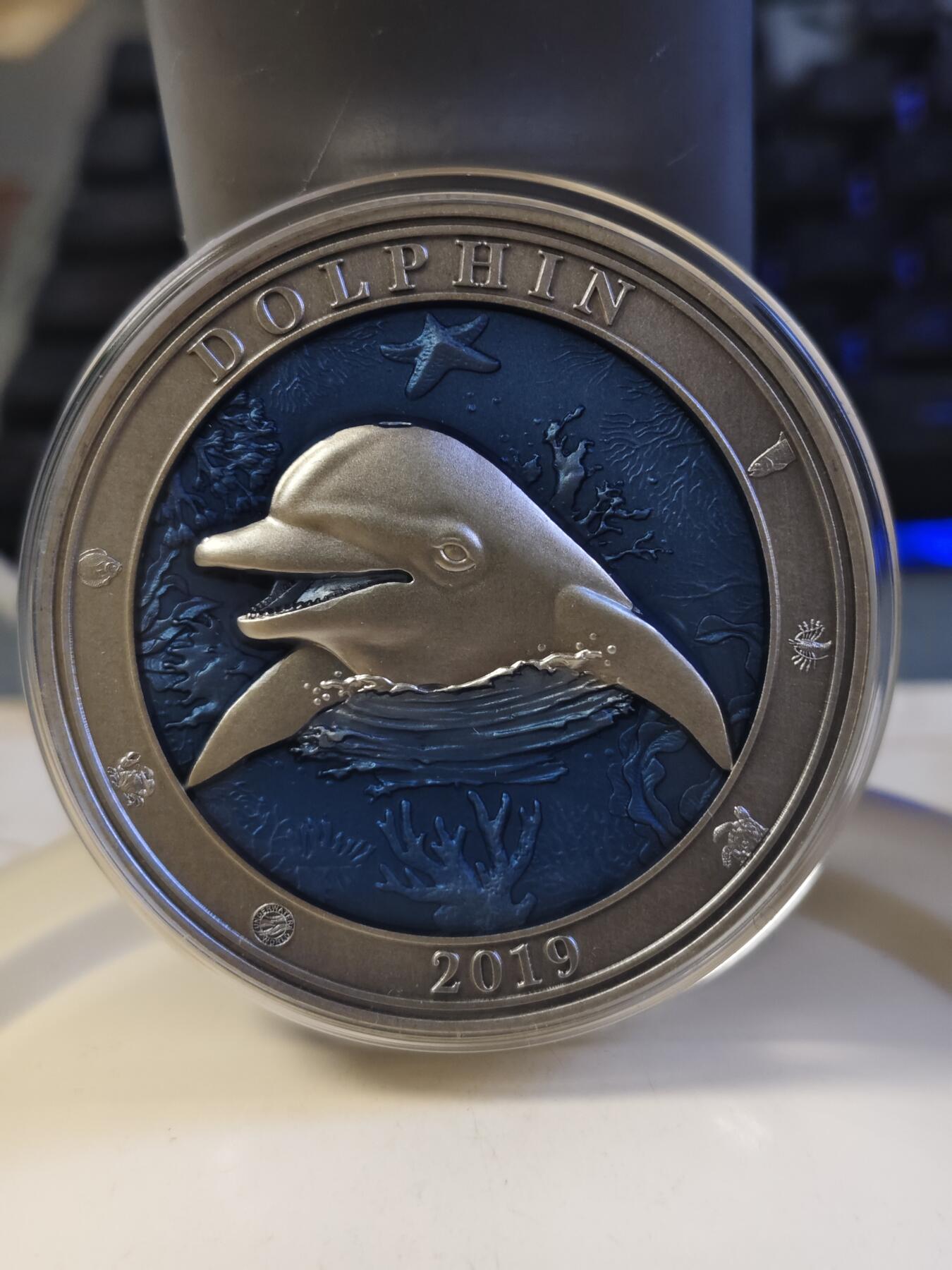 第179期拍卖【长期征集拍品】 巴巴多斯2019海底世界系列3海豚镶透明珐琅银币，999银，发行999枚