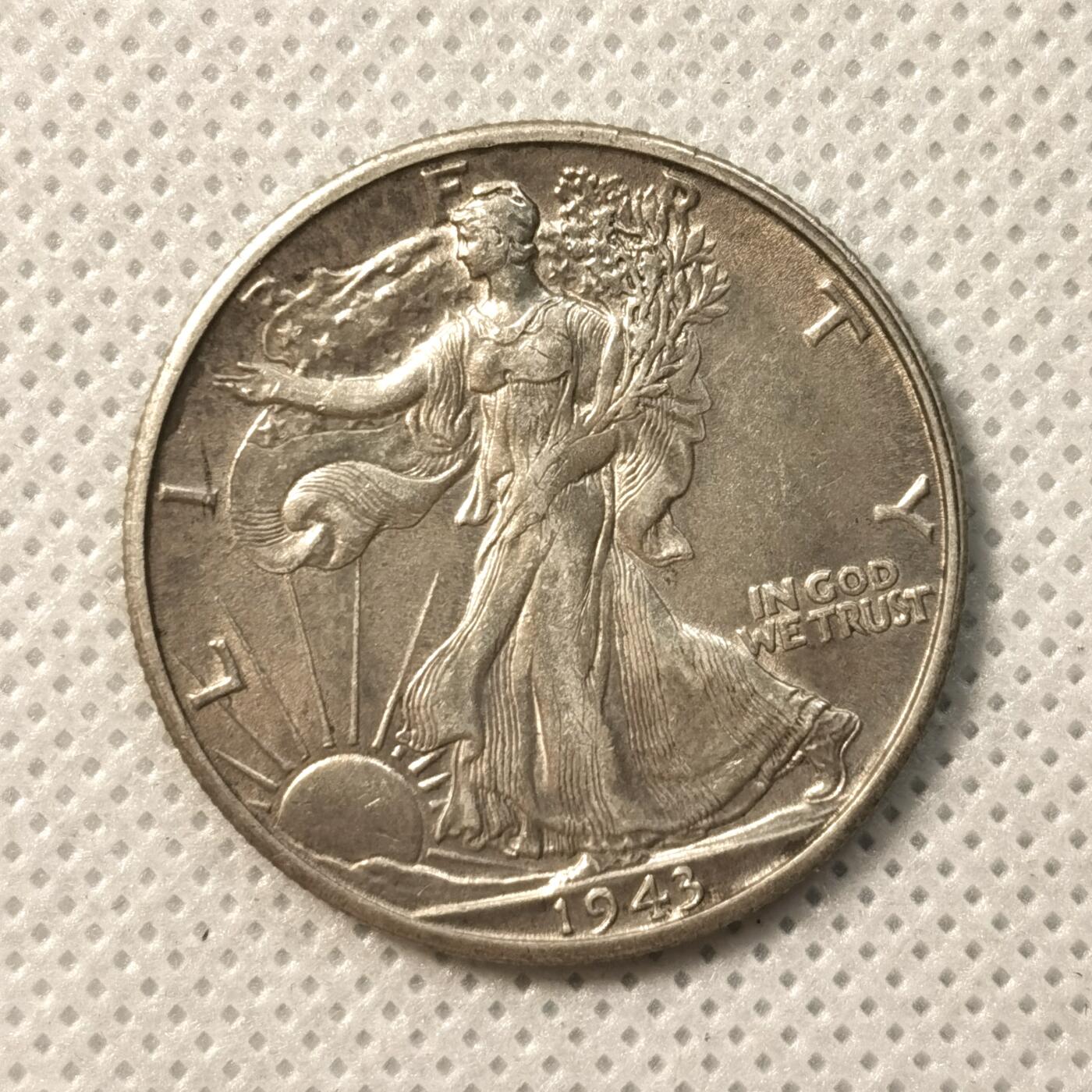 甄臻铺-世界币章拍卖（第36期），送拍享返佣金等优惠多多 美国1943年行走女神50分银币好品 细节清晰