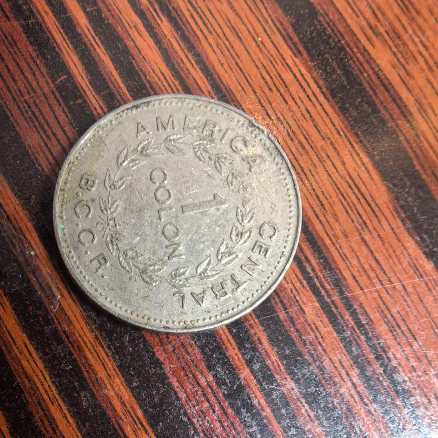 泡泡币外币第十一场可代拍15038385335微信 1977年哥斯达黎加1元