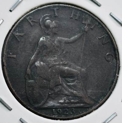 文馨钱币收藏第 277 场，熊猫金币，银币，老藏家日本明治时代到昭和时代全时期专场（特年非常多），长期接收代拍品 - 黑包浆美品 1923 年英国乔治五世法新铜币，第二版