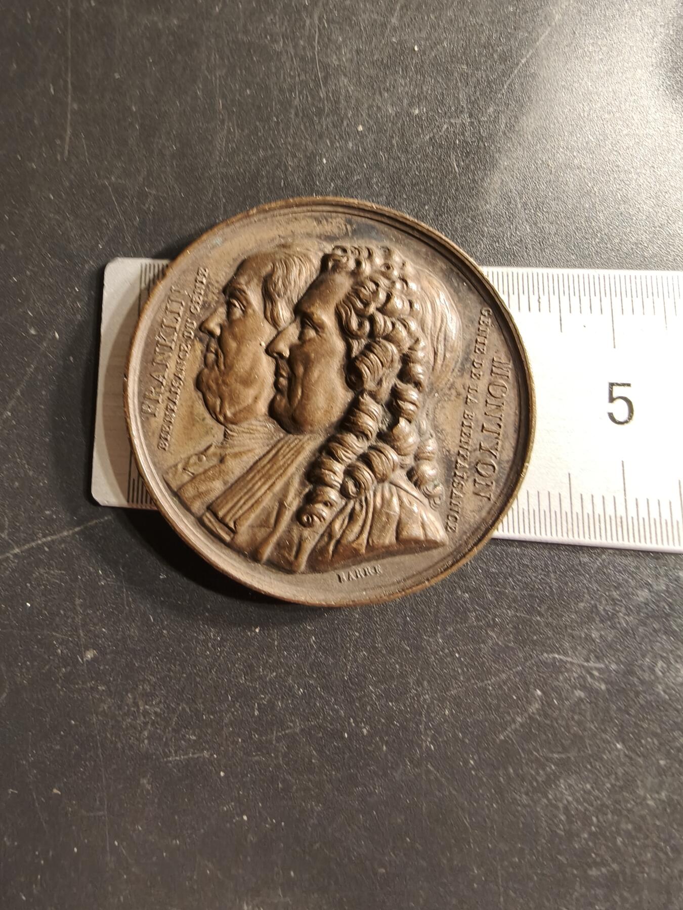 老王徽章第158期 法国纪念富兰克林大铜章    早期光边原铸    直径41mm.    重量31.5g