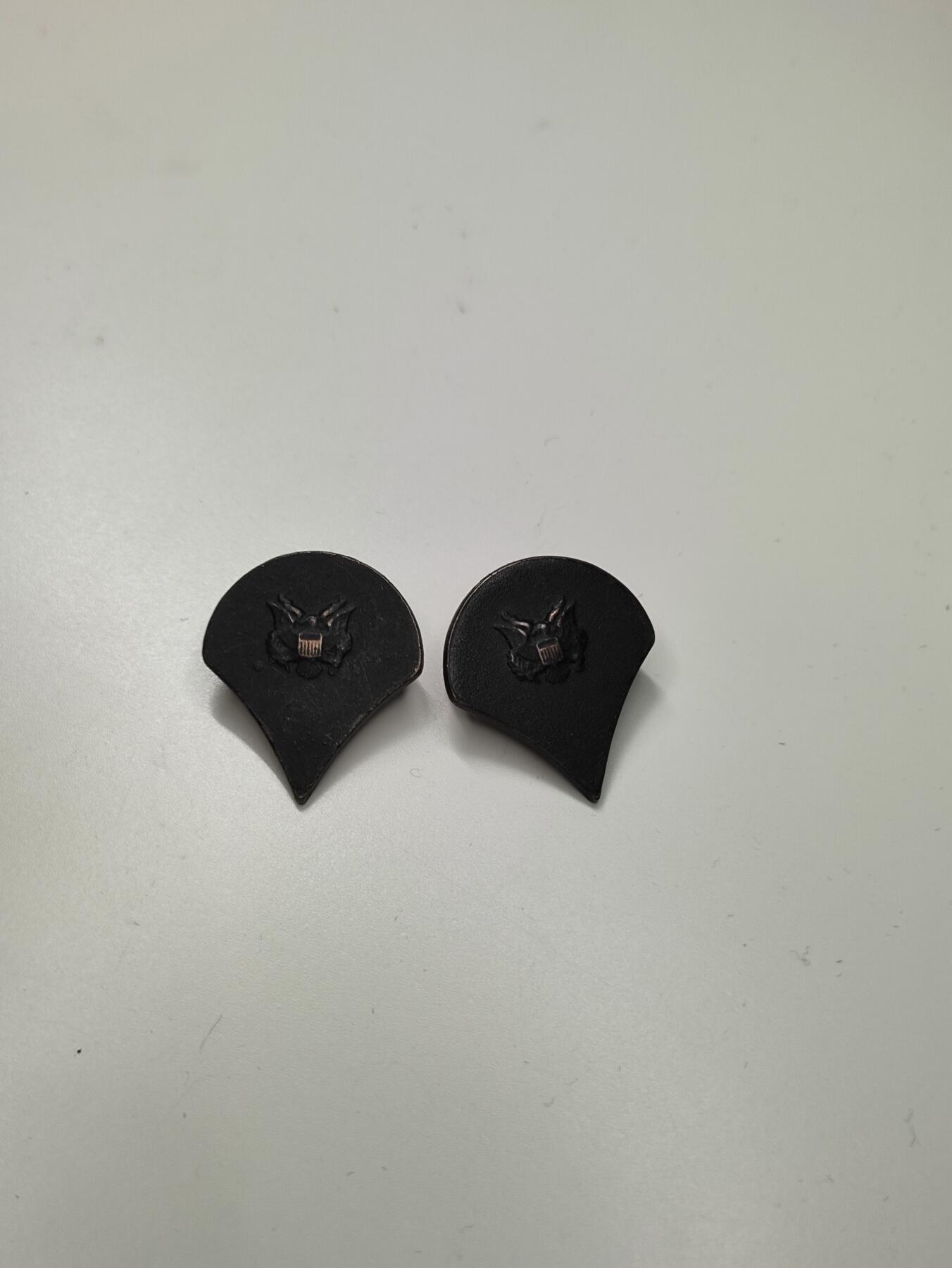 新时代收藏徽章红藏拍卖(第二十七场)  徽章纸品证书杂项 越战美军E4技术兵领章