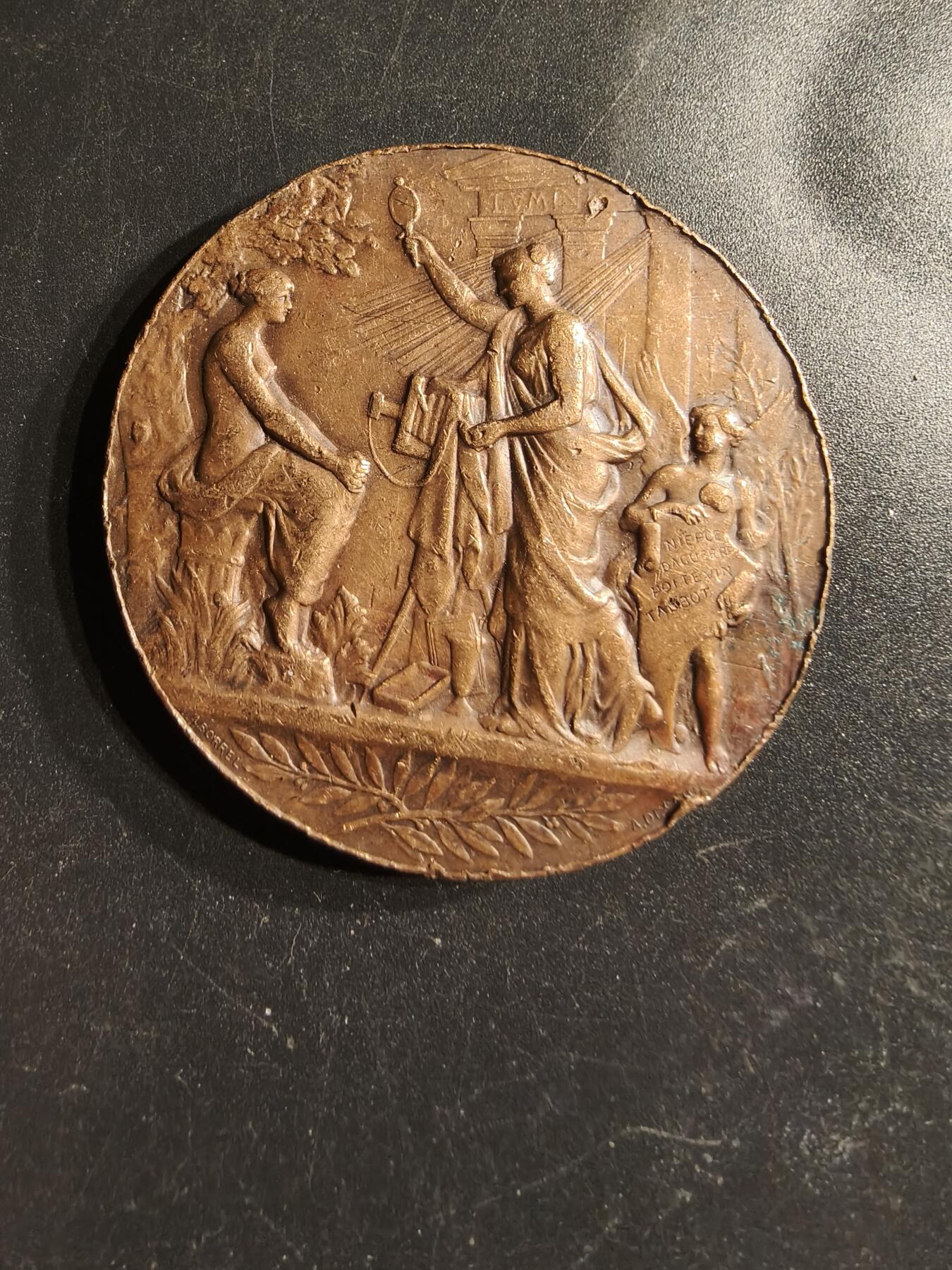 老王徽章第158期 法国艺术与科学大铜章    大师夏普兰作品    直径45mm.   重量45.6g