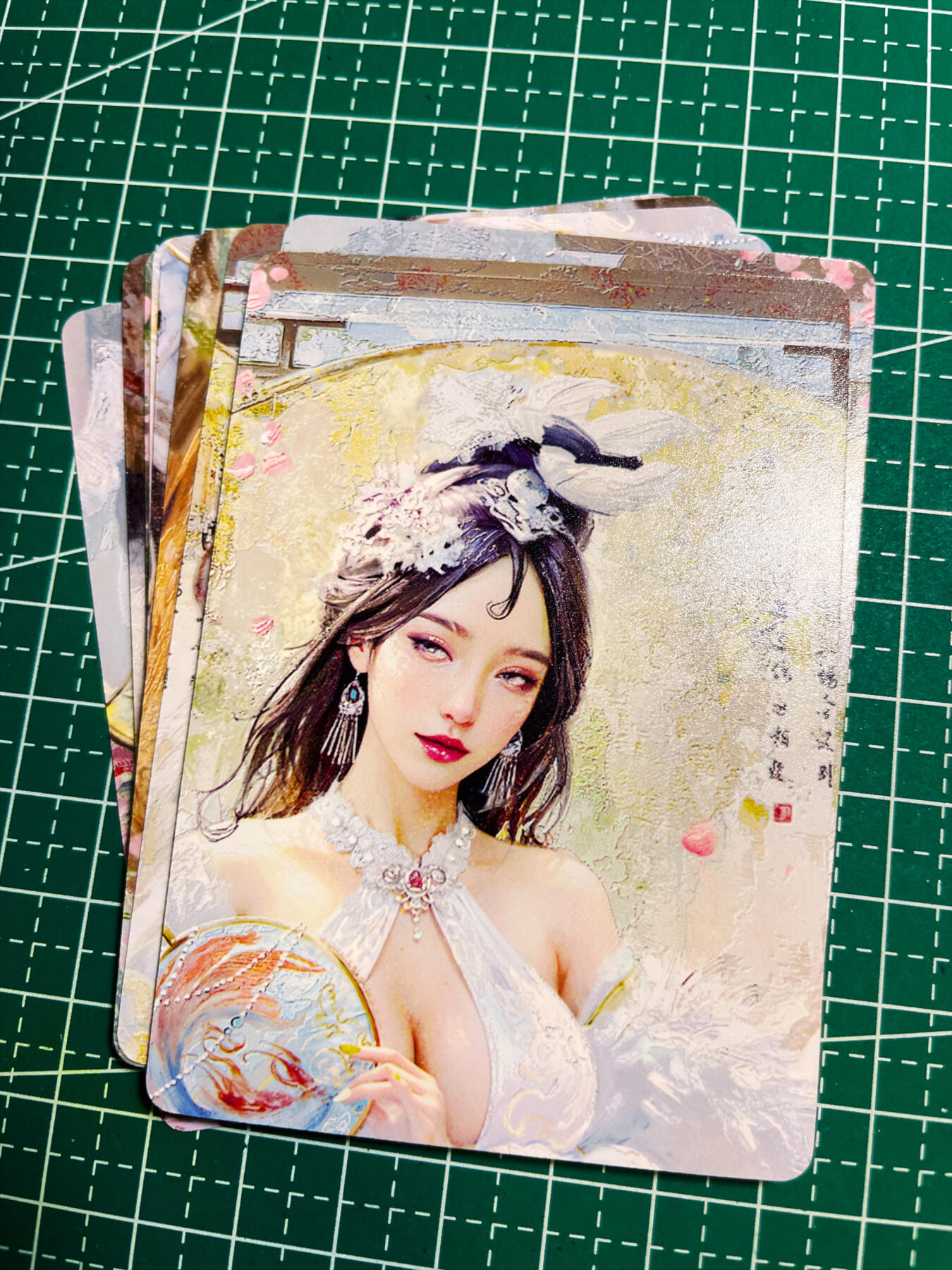 显眼宝35期 佣金1起 10月29日晚20:30截拍  燎原卡牌焱卡文化刷子妖姬传傲娇地涌夫人表情包角色9拼9张