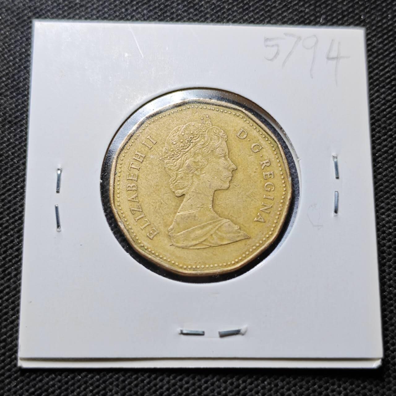 KK钱币收藏小铺  第357场  2月预留时间 周末发货 1988加拿大1元 