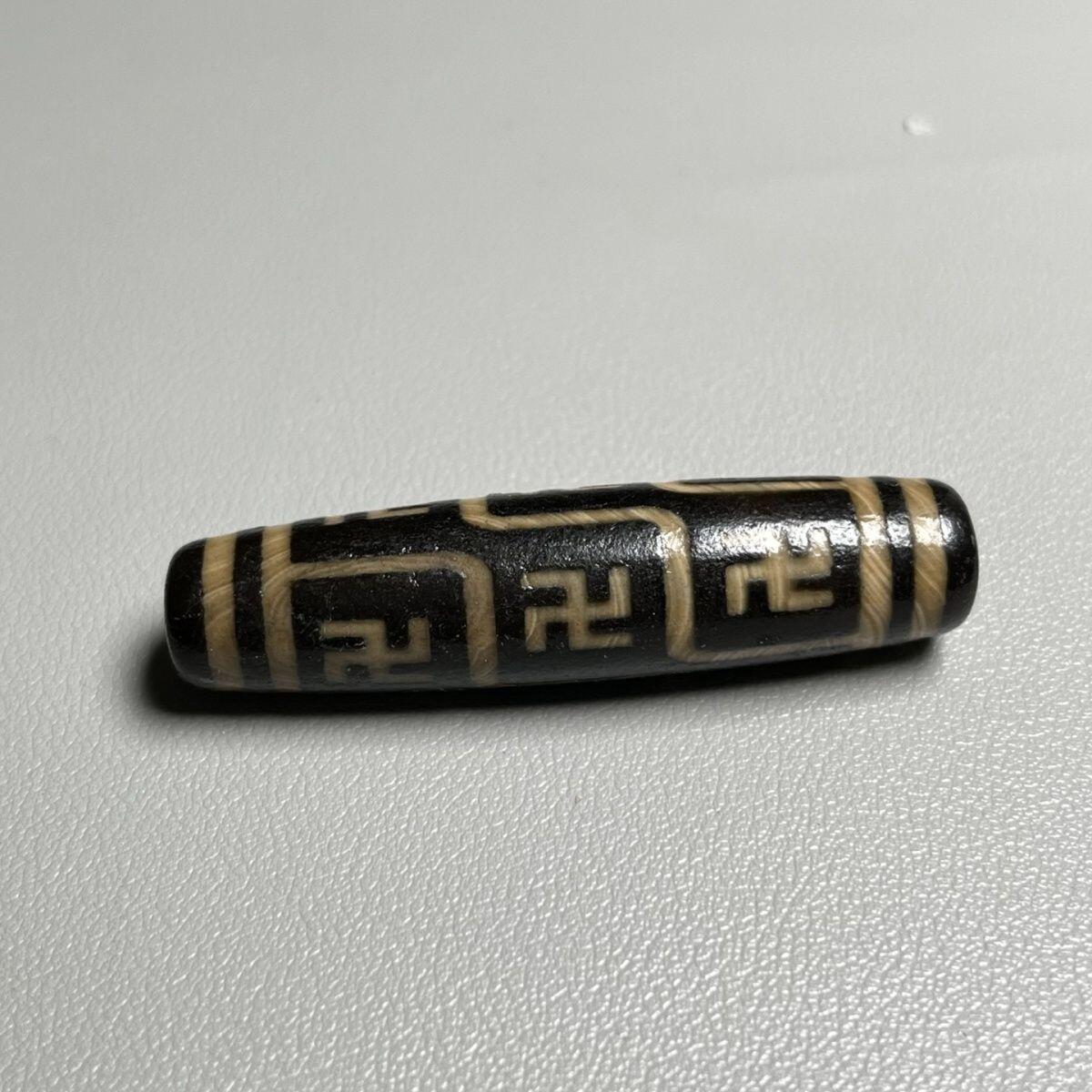 听雨轩（6） 万字眼天珠 14*58mm