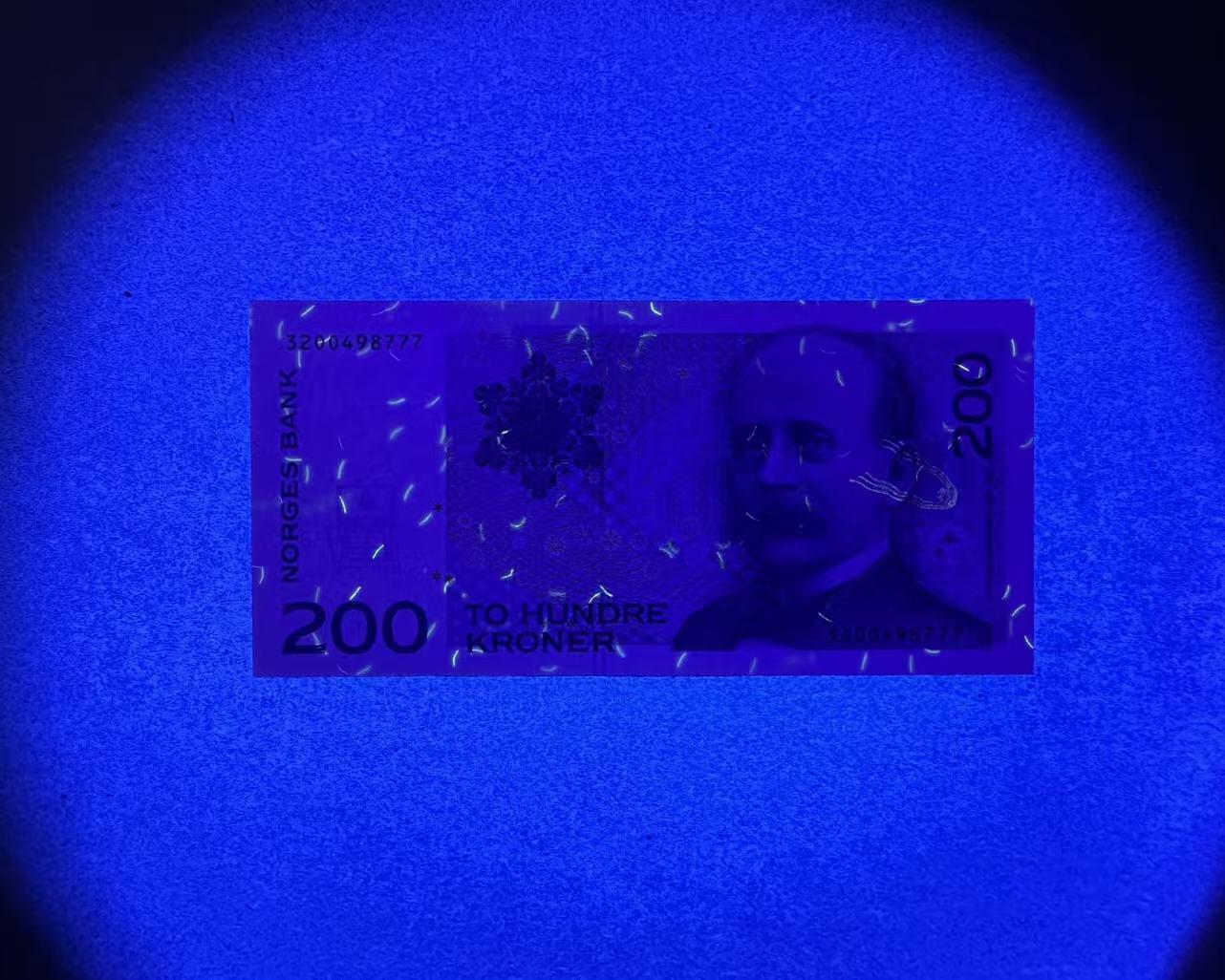 【Blue Auction】世界纸币精拍第741期——18级TOP拍卖/信誉/品质/专业/高效💫 【777豹子号 初版】挪威 1994年200克朗 全新UNC
