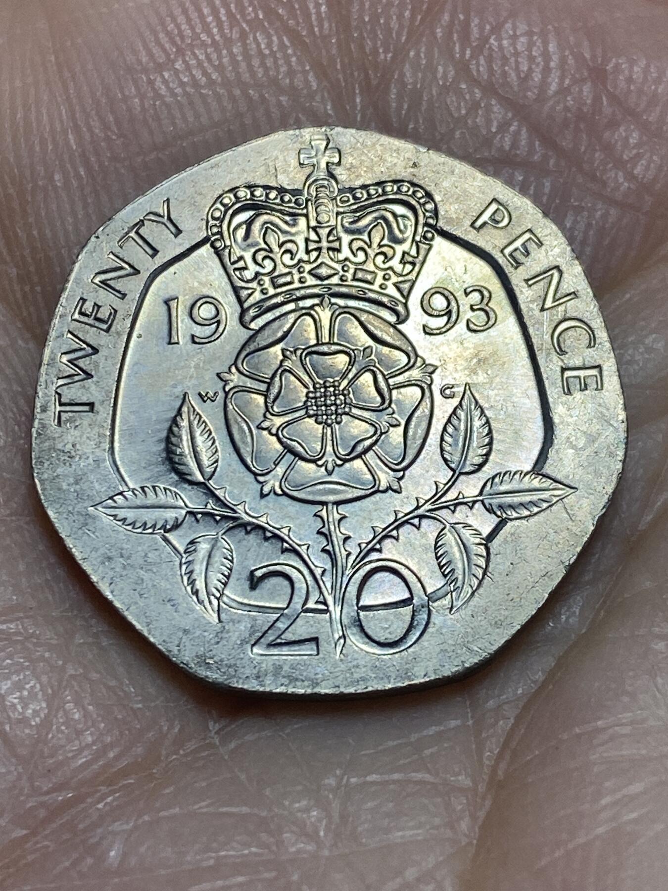 2025年第一百一十六场(总第一百四十二场）外国好品散币(免佣金) 英国🇬🇧1993年20便士(伊丽莎白二世中年高冠)