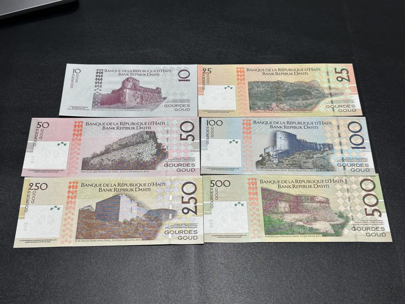 《外钞收藏家》第五百七十八期（热门品种好货场）（本平台长期征集拍品、欢迎藏友们联系合作） 2004年海地10-500 六张一起 全新UNC A冠 全同号1162号