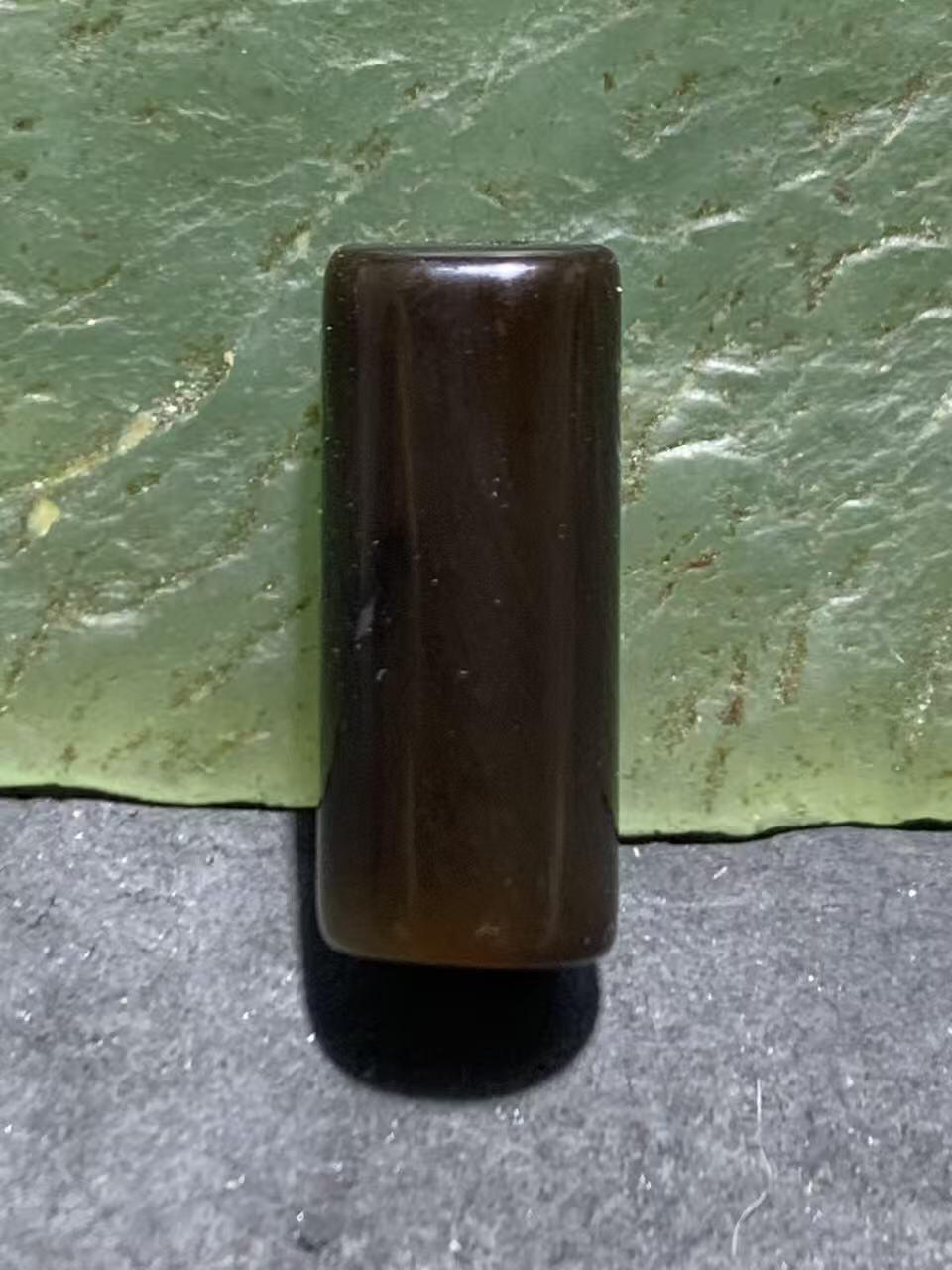 药师玛瑙直桶随形桶珠一颗，，