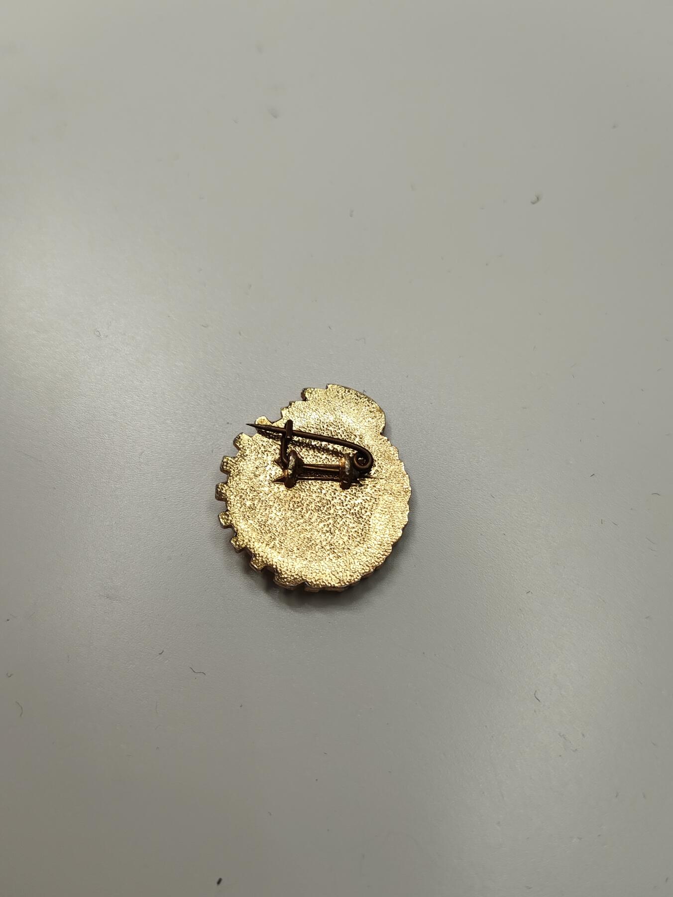 新时代收藏徽章红藏拍卖(第二十七场)  徽章纸品证书杂项 少年劳卫制证章