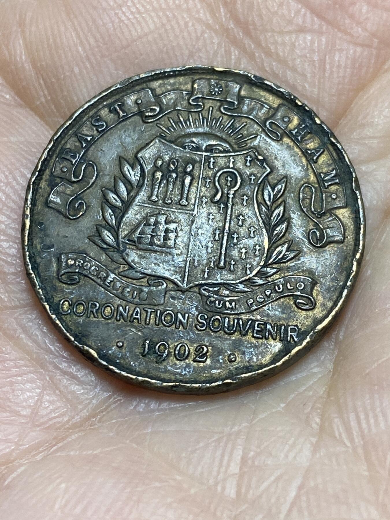 2025年第一百一十六场(总第一百四十二场）外国好品散币(免佣金) 英国🇬🇧1902年纪念章(爱德华七世和亚历山德拉王后加冕纪念章)