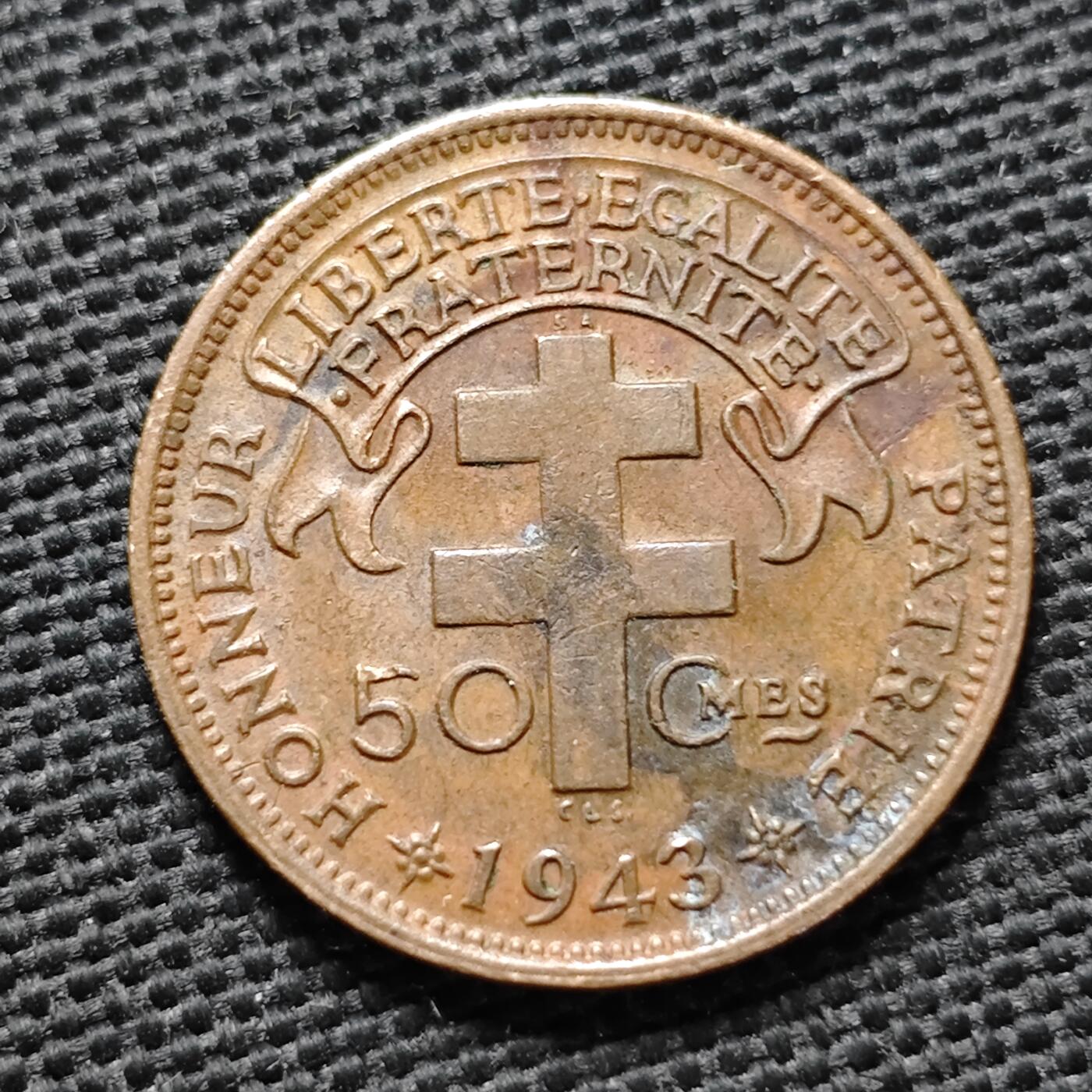 KK钱币收藏小铺  （套币 批量/好品散币 银币）专场  2月预留时间 周末发货  1943法属喀麦隆50分铜币