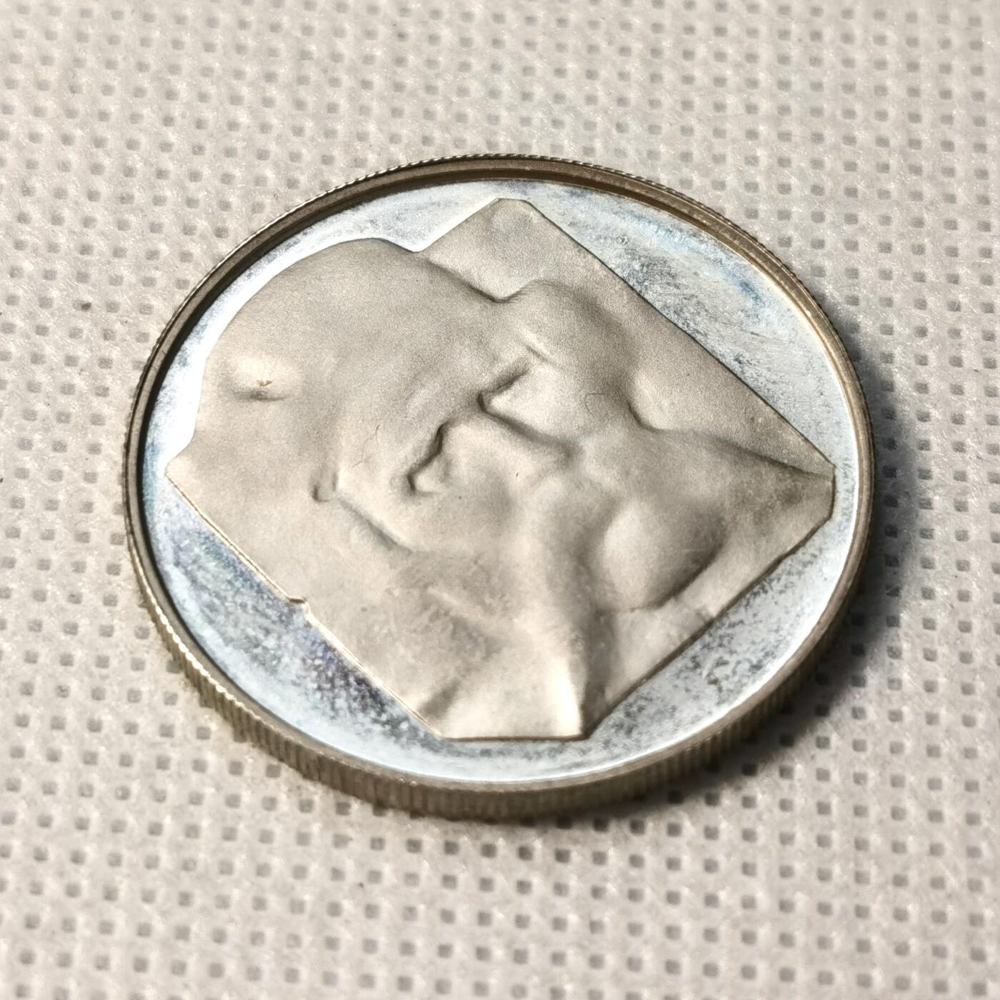 甄臻铺-世界币章拍卖（第36期），送拍享返佣金等优惠多多