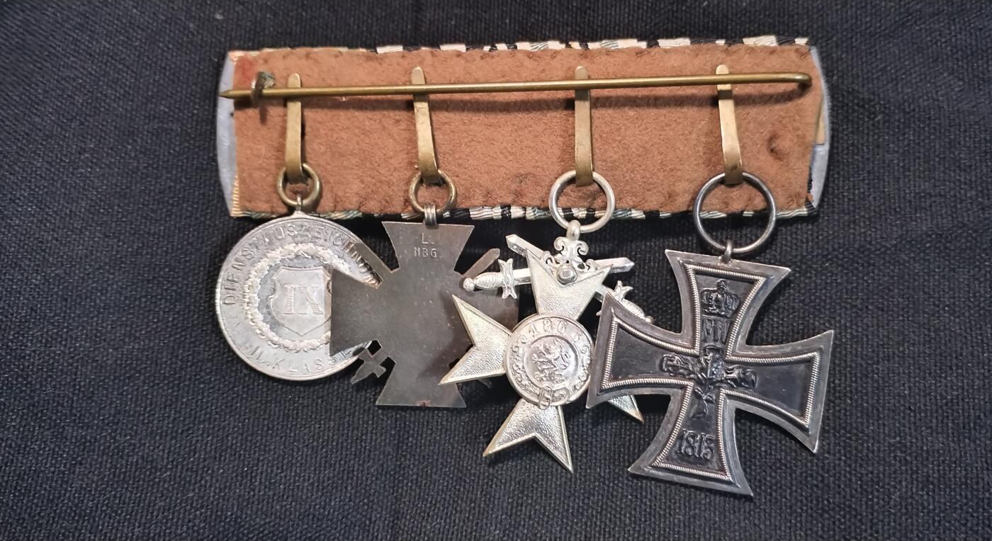 凯旋世界勋赏（第19期）（欢迎送拍）（对拍品有疑问请询问客服，不接受到手刀，出价默认拍品品相。请认真阅读拍卖规则！出价默认已认可！）（收到货请录制开箱视频，无视频概不处理问题。） 帝德巴伐利亚一战四联排，ek2，mvk2（剑带标），兴登堡，巴伐利亚九年服役