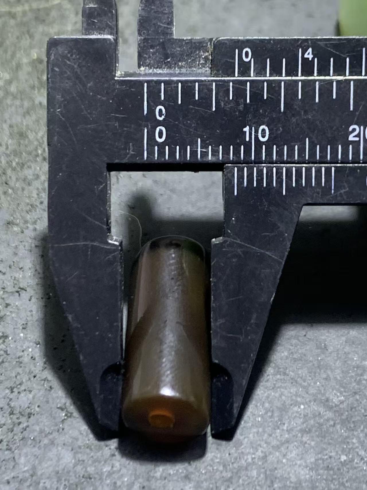 药师玛瑙直桶随形桶珠一颗，，