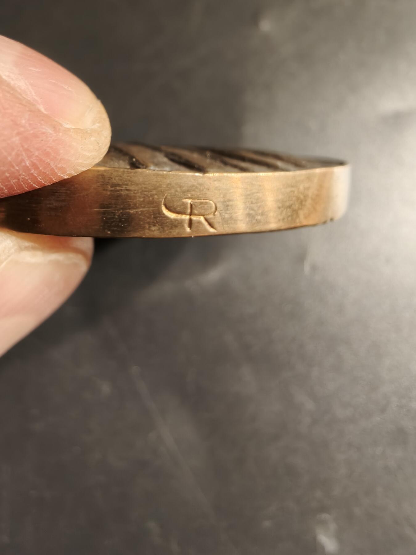 老王徽章第158期 德国联邦总理赫尔穆特·科尔大铜章    直径56mm.   重量118.6g