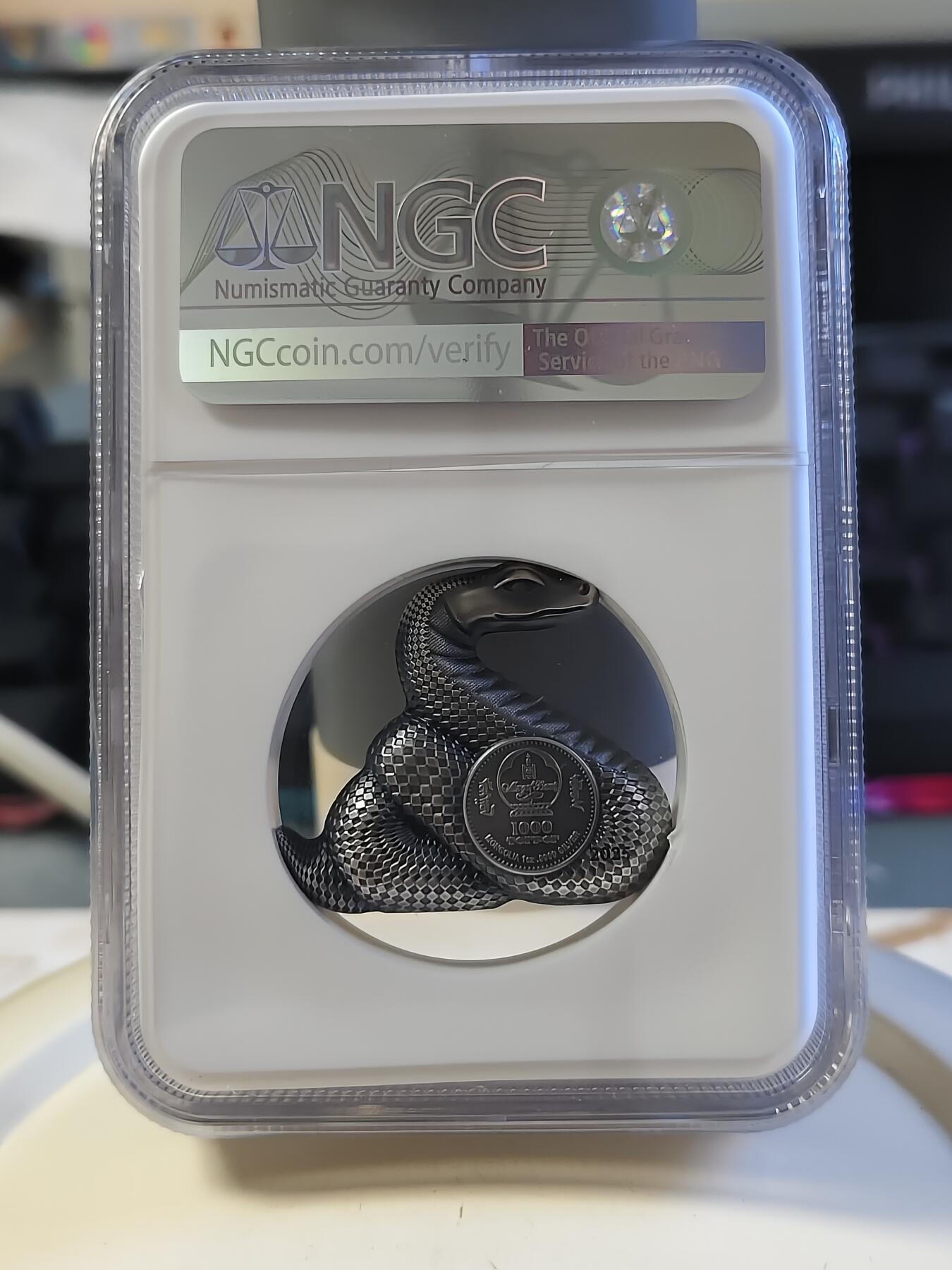 第179期拍卖【长期征集拍品】 蒙古2025年中国生肖蛇年立体仿古银币NGC-MS70首无原盒证书，999银，1盎司，发行999枚，