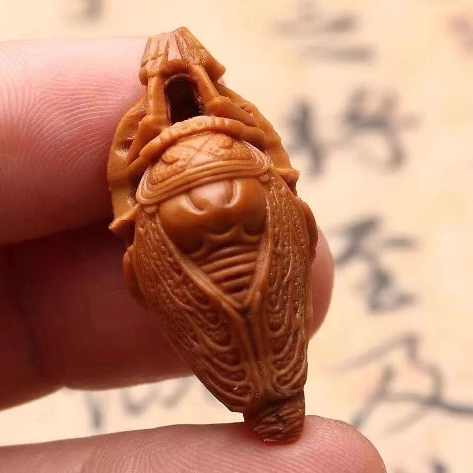听雨轩（六） 橄榄核单籽橄榄核雕刻一鸣惊人