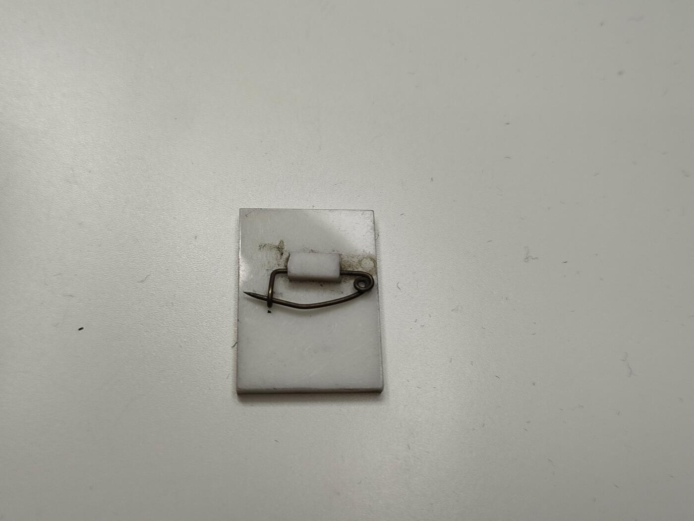 新时代收藏徽章红藏拍卖(第二十七场)  徽章纸品证书杂项 手工毛主席像章 方形章