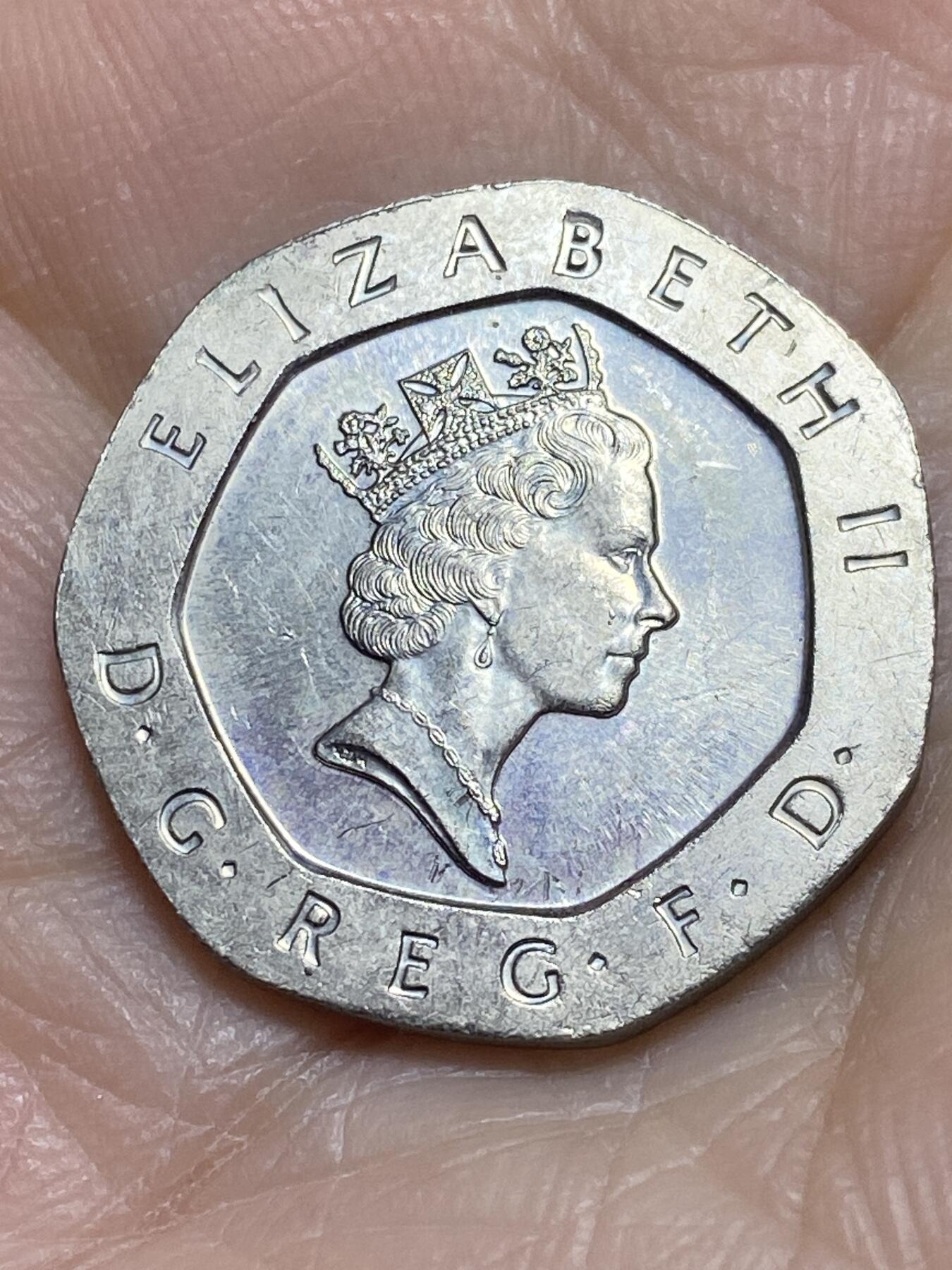 2025年第一百一十六场(总第一百四十二场）外国好品散币(免佣金) 英国🇬🇧1993年20便士(伊丽莎白二世中年高冠)