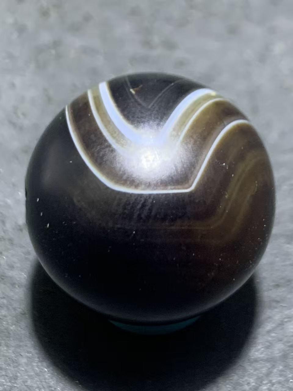 精品一线天眼药师玛瑙2.0随形圆珠一颗