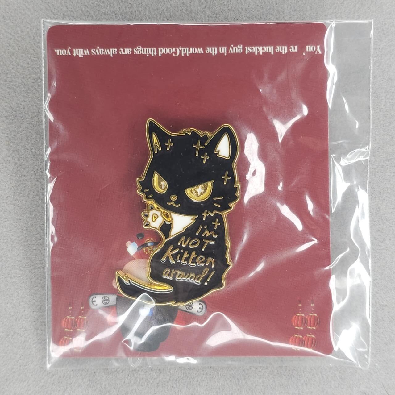 龙虎卡牌第六十场 - 猎虎师狂喜（无佣金，满120包邮，周六晚上结拍，欢迎送拍） 小黑喵 金属徽章一枚