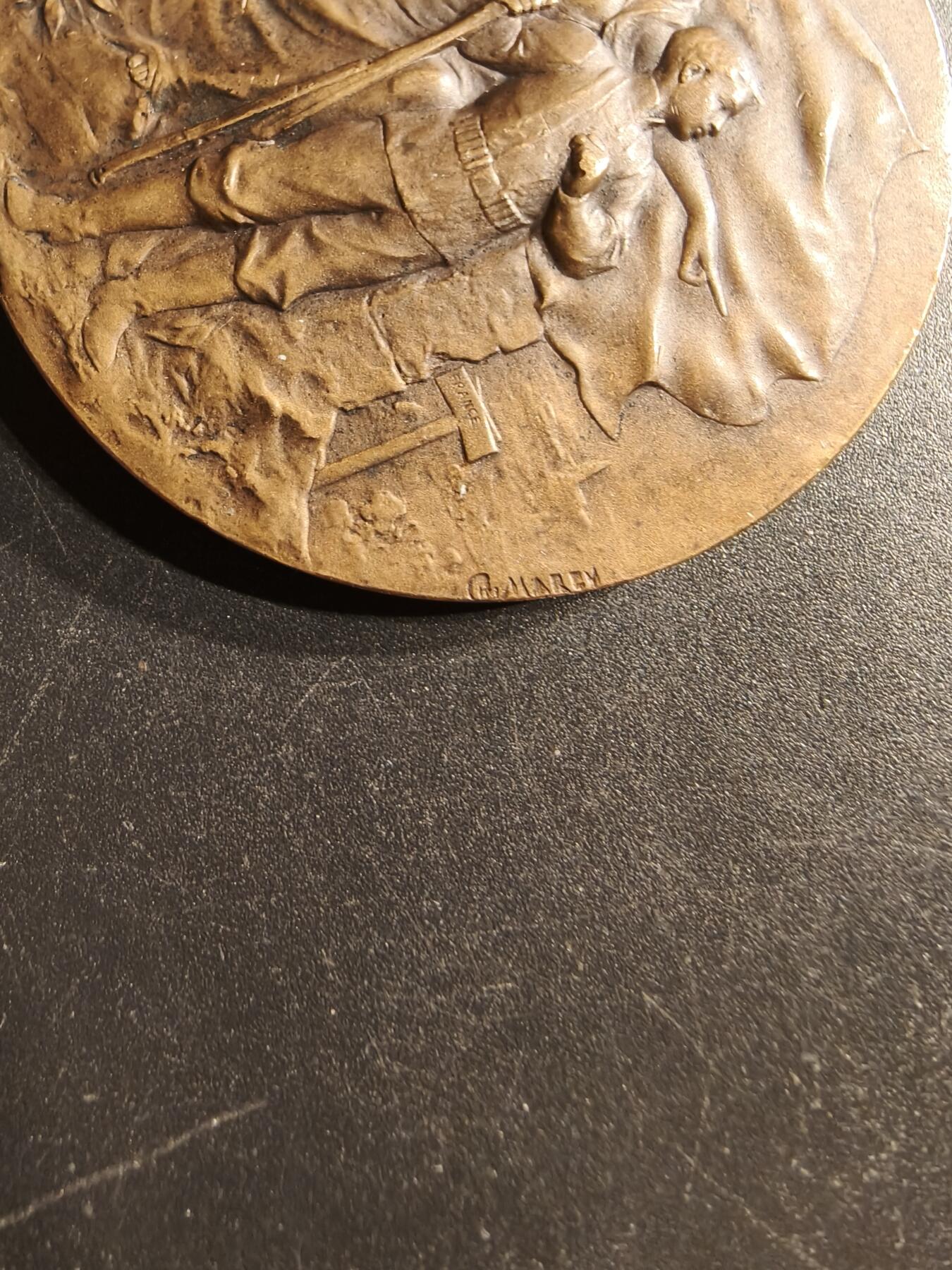 老王徽章第158期 法国射击竞赛一等奖大铜章     直径50mm.   重量49.5g