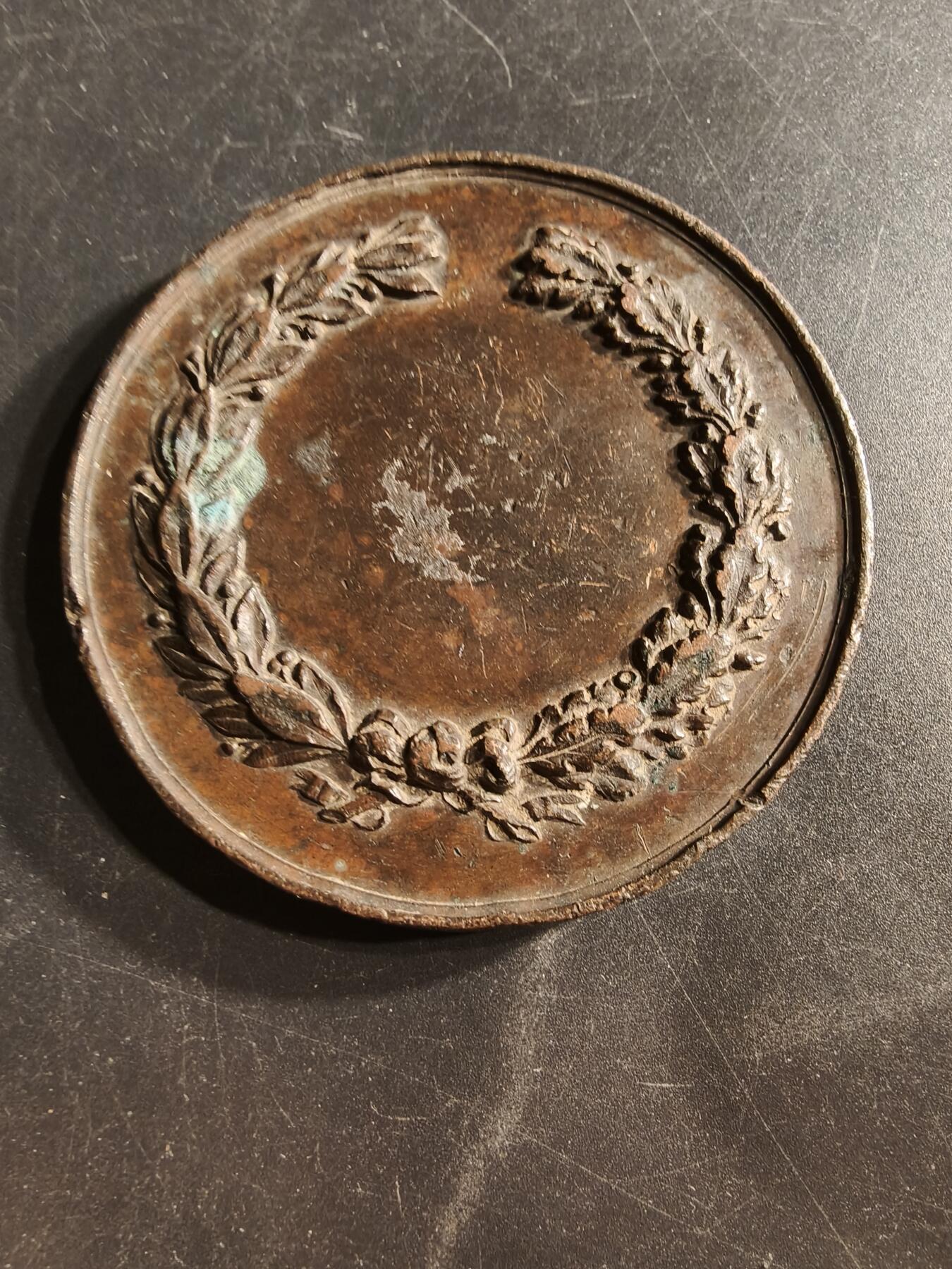 老王徽章第158期 法国早期玛丽安娜大铜章    光边原铸     直径68mm.   重量151.8g