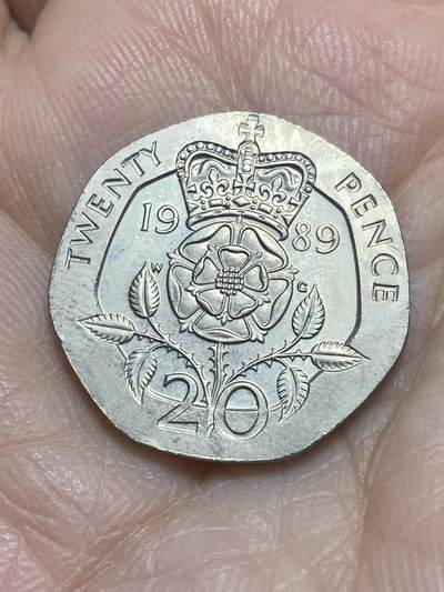 2025年第一百一十六场(总第一百四十二场）外国好品散币(免佣金) - 英国🇬🇧1989年20便士(伊丽莎白二世中年高冠)
