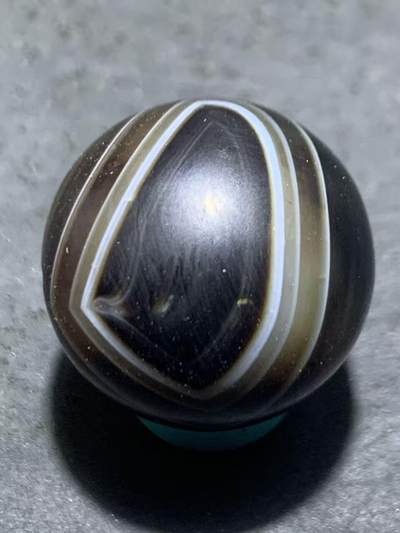 精品一线天眼药师玛瑙2.0随形圆珠一颗 - 精品一线天眼药师玛瑙2.0随形圆珠一颗