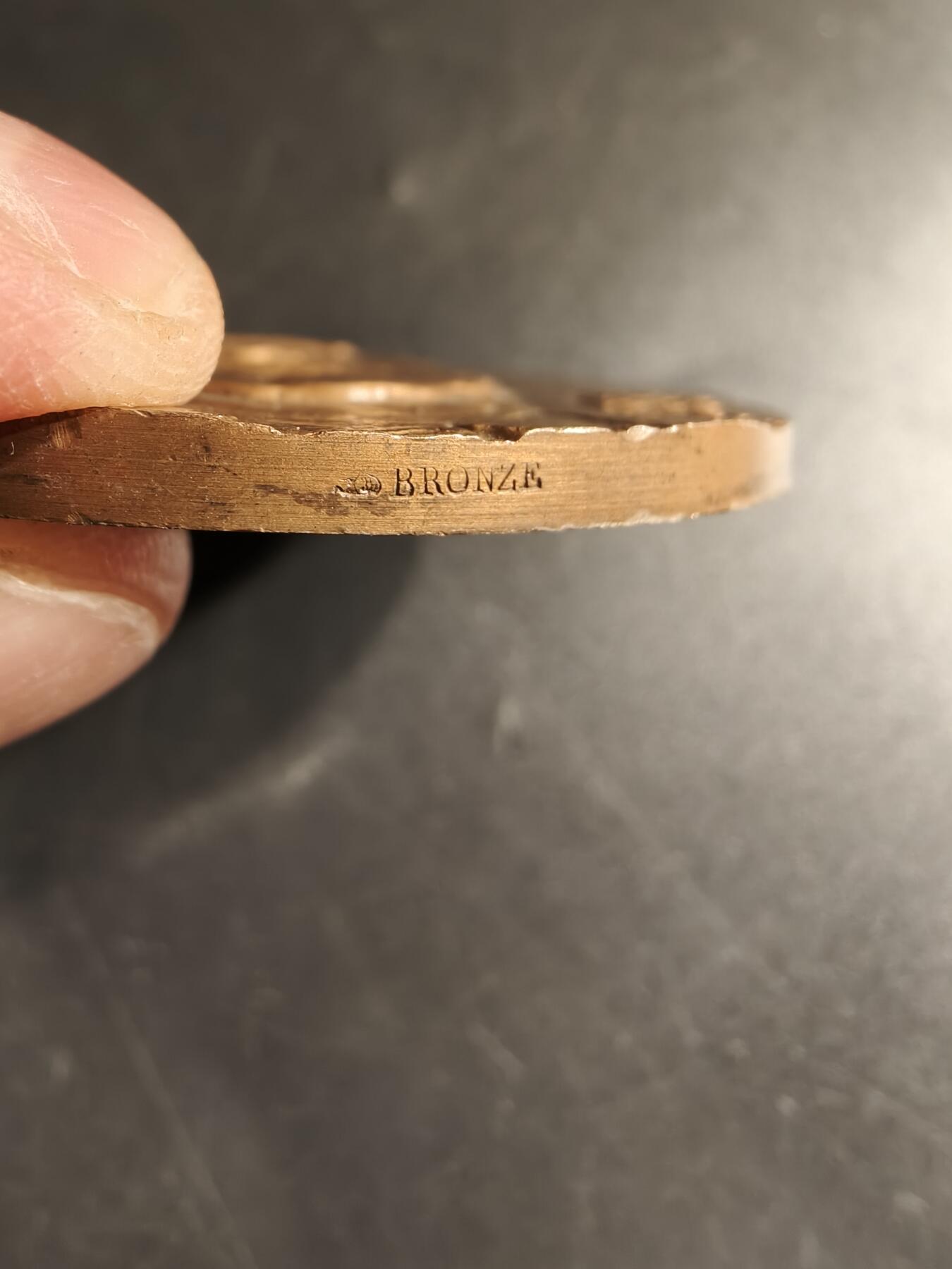 老王徽章第158期 法国画家罗伯特·法兰克大铜章    直径68mm.  重量125.3g