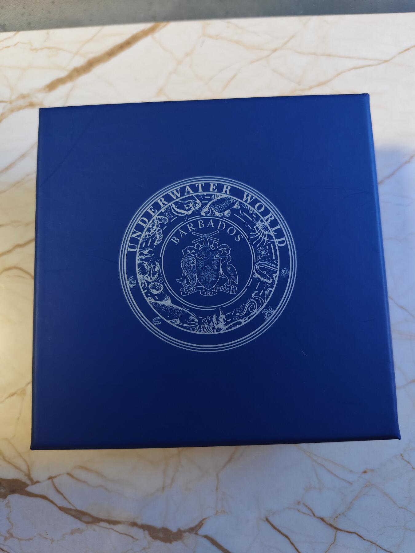 第179期拍卖【长期征集拍品】 巴巴多斯2019海底世界系列3海豚镶透明珐琅银币，999银，发行999枚