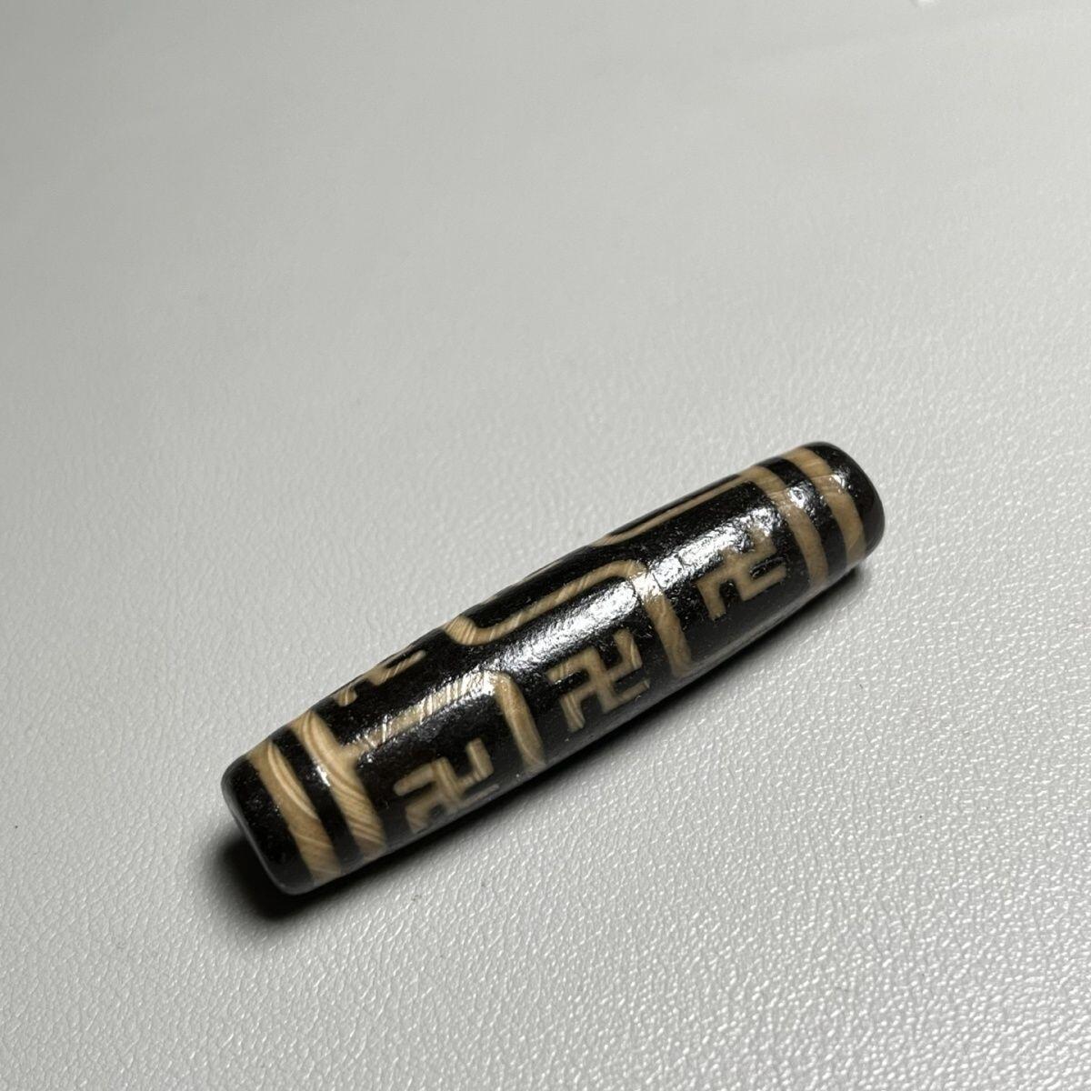 听雨轩（6） 万字眼天珠 14*58mm
