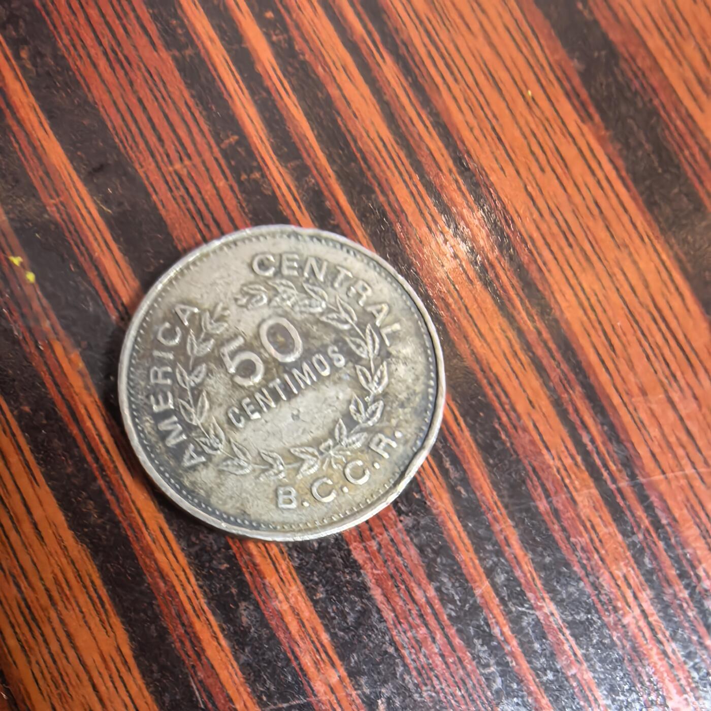 泡泡币外币第十一场可代拍15038385335微信 1976年哥斯达黎加50分。