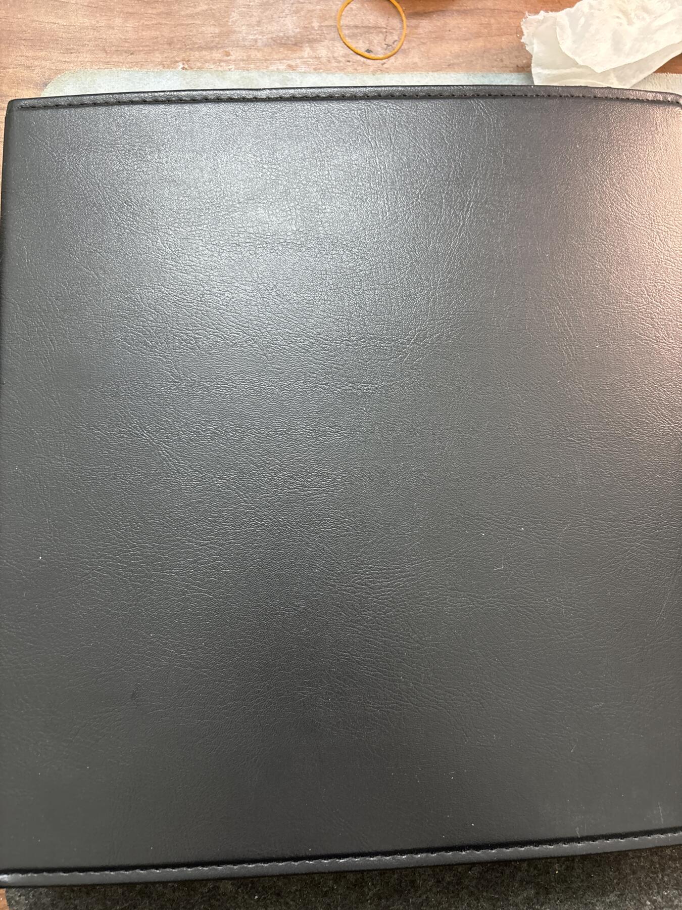文馨钱币收藏第 277 场，熊猫金币，银币，老藏家日本明治时代到昭和时代全时期专场（特年非常多），长期接收代拍品 南北宋铜钱册子一共260 枚，23 页，重十多二十斤，包括宋元通宝 9 枚，太平通宝 9 枚，庆历重宝，政和通宝小平，折钱 20 枚，各种折二，折三大，折十大钱，崇宁重宝折十 10 枚，通宝折十 2 枚，各朝代小平钱，版本丰富，了解各朝代的历史文化背景，值得入手收藏