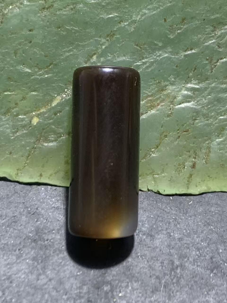 药师玛瑙直桶随形桶珠一颗，，