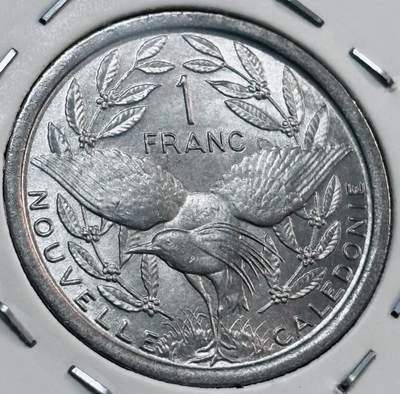 文馨钱币收藏第 277 场，熊猫金币，银币，老藏家日本明治时代到昭和时代全时期专场（特年非常多），长期接收代拍品 - 全新 1977 年法属大洋洲 1 法郎